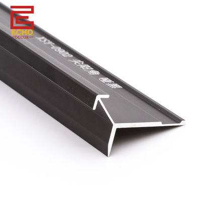 Chrome Duvar Paneli Dış Köşede Çizim Multipanel 5mm Dış Köşede Çizim
