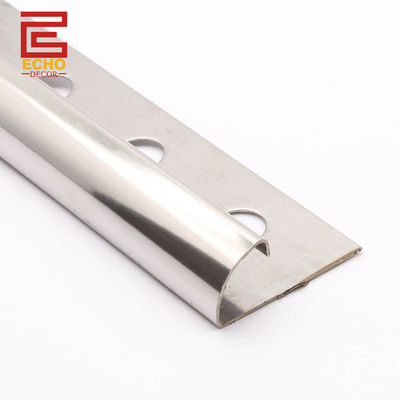 Bullnose Gümüş Paslanmaz Çelik Taş Ekip 2.5m Metal Duş Taş Ekip