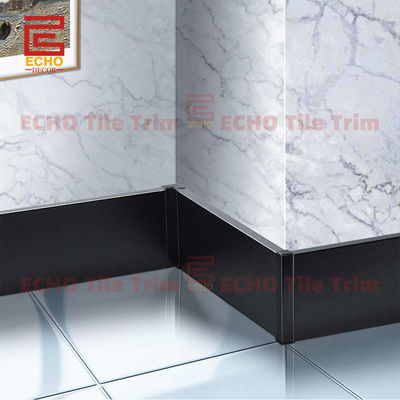 Su geçirmez Alüminyum Siyah 100mm Skirting Board Profilleri Duvar Kolay Esnek Kurulum Uzunluğu 2-3m/Kustomlaştırılmış